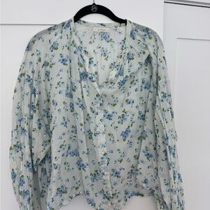 Doen Jane Blouse blue floral pattern